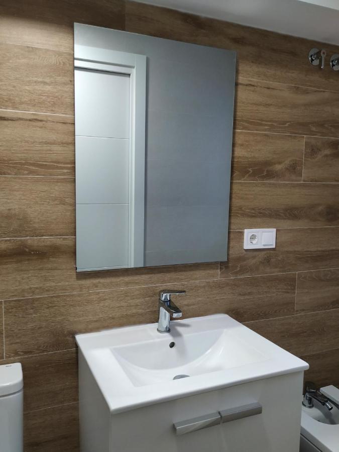 شقة فالنسيا  في Apartamento Privado Proximo A Playa Y Ciencias Con Wifi المظهر الخارجي الصورة