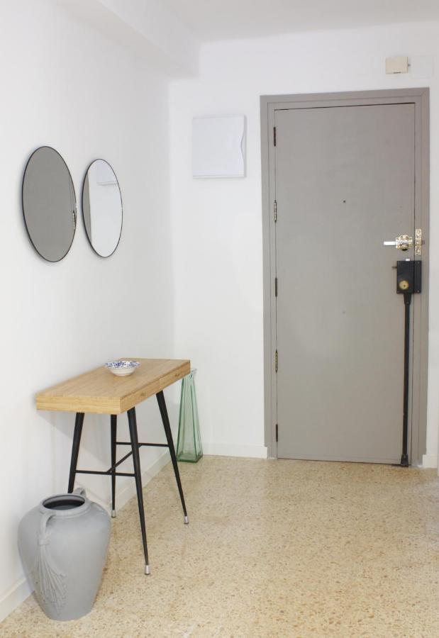 شقة فالنسيا  في Apartamento Privado Proximo A Playa Y Ciencias Con Wifi المظهر الخارجي الصورة